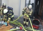 Durch einen Schwelbrand ist ein Wohnhaus in Steinheim derzeit unbewohnbar. Nach erster Einschätzung wird von einem Sachschaden in Höhe von rund 100.000 Euro ausgegangen, Personen wurden nicht verletzt.