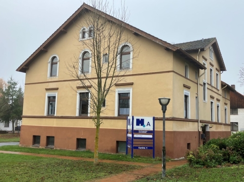 Übergangsstandort: Gebäude A auf dem Campus der Holzfachschule.