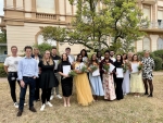 Die Absolventinnen und Absolventen haben ihre Ausbildung am Asklepios Bildungszentrum erfolgreich abgeschlossen.