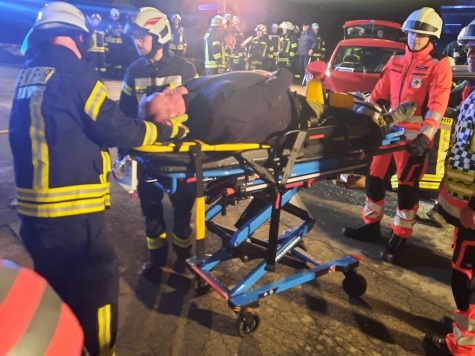 Schere, Spreizer, Zylinder: Zusammenarbeit klappt