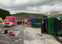 Die Briloner Feuerwehr war am Dienstagmorgen (15. August 2023) bei einem Unfall in einem Steinbruchbetrieb bei Rösenbeck im Einsatz.